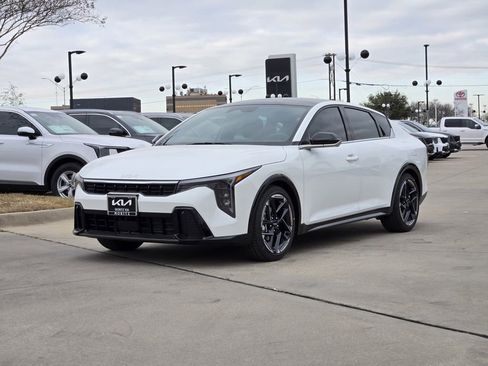 New 2026 Kia K4 GT-Line w/ GT-Line Sunroof Package FWD image 2