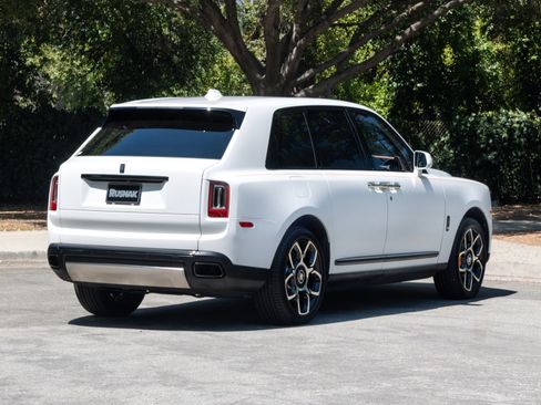 Certified 2023 Rolls-Royce Cullinan Black Badge w/ Driver's Package AWD/4WD image 5