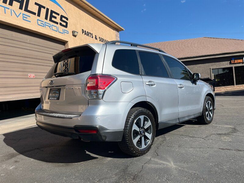 Used 2018 Subaru Forester 2.5i Premium AWD/4WD image 28