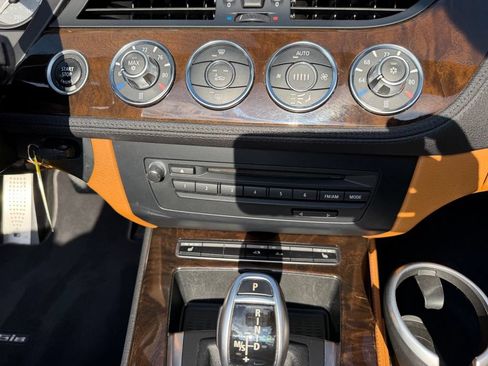 Used 2011 BMW Z4 sDrive35is RWD image 33