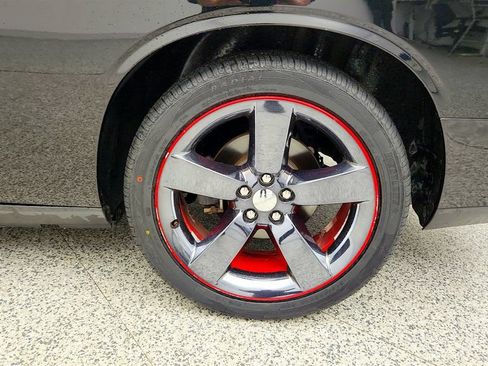 Used 2013 Dodge Challenger SXT RWD image 9
