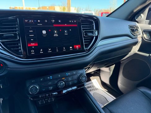 Used 2022 Dodge Durango R/T w/ Blacktop Package AWD/4WD image 13