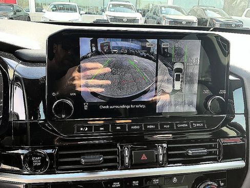 Certified 2023 Nissan Rogue SL w/ SL Premium Package image 18