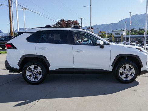 Certified 2025 Toyota RAV4 XLE w/ Convenience Package AWD/4WD image 9