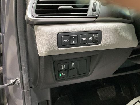 Used 2018 Honda Accord Touring image 28