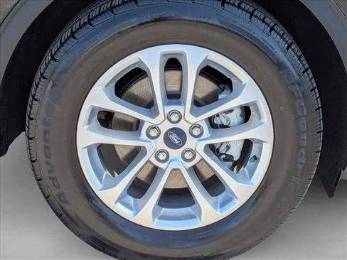 Used 2022 Ford Escape SE w/ Cold Weather Package AWD/4WD image 24