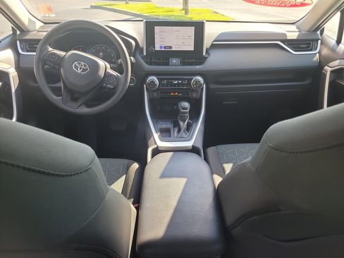 Certified 2024 Toyota RAV4 XLE w/ Convenience Package FWD image 16
