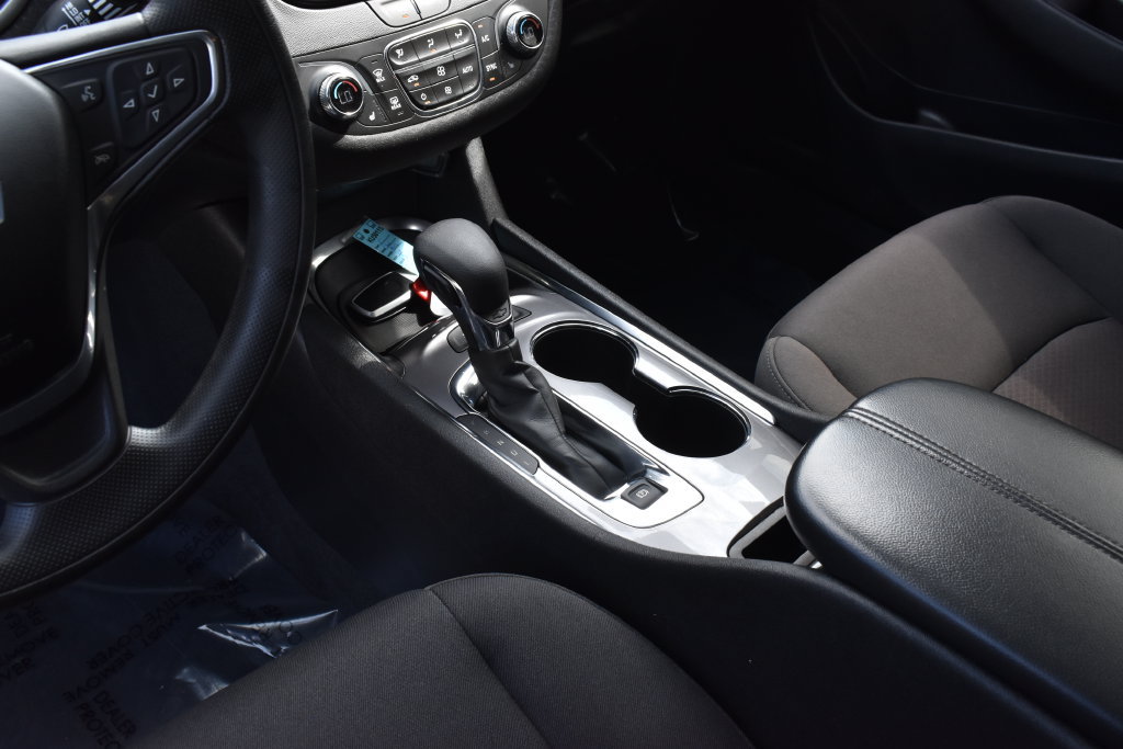 Used 2023 Chevrolet Malibu LT w/ Driver Confidence Package FWD image 17