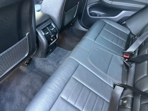 Used 2019 BMW X3 xDrive30i w/ Driving Assistance Package image 12