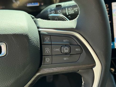 New 2026 Jeep Grand Cherokee L Limited image 19