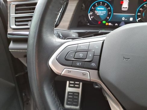 Used 2024 Volkswagen Atlas SEL Premium R-Line image 19