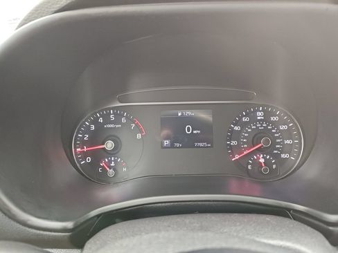 Used 2020 Kia Soul GT-Line w/ GT 2.0L Power Sunroof Package FWD image 18