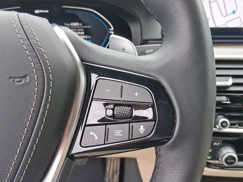 Certified 2023 BMW 530e w/ Executive Package image 24