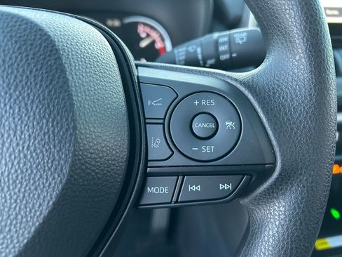 Used 2025 Toyota RAV4 XLE image 11