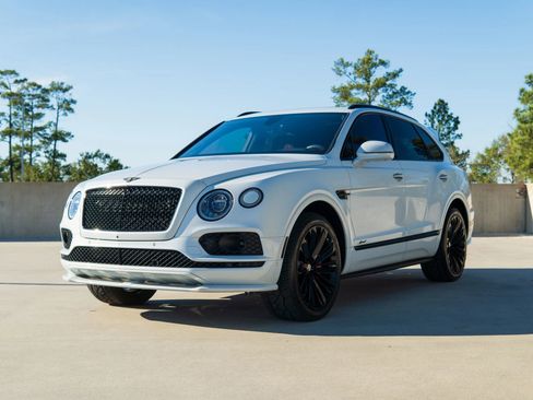 Used 2020 Bentley Bentayga Speed image 1