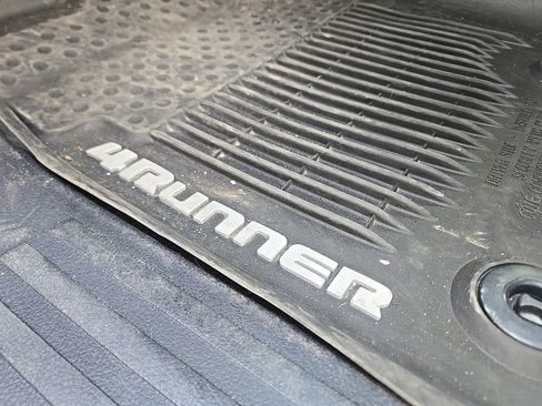 Used 2019 Toyota 4Runner SR5 Premium w/ Wilderness Package AWD/4WD image 18