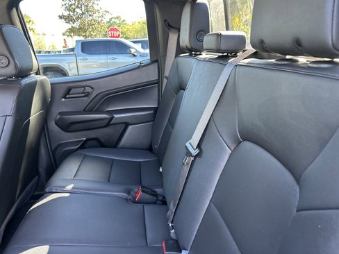 Used 2024 Chevrolet Colorado Trail Boss w/ Advanced Trailering Package image 18