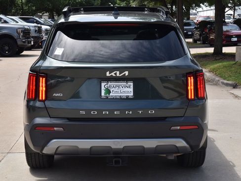 Used 2022 Kia Sorento SX Prestige AWD/4WD image 9