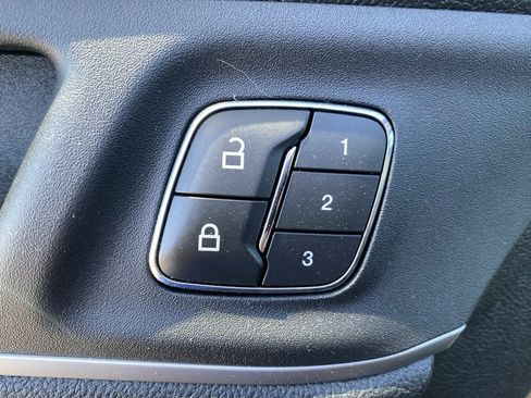 Used 2019 Lincoln MKC Premiere image 15