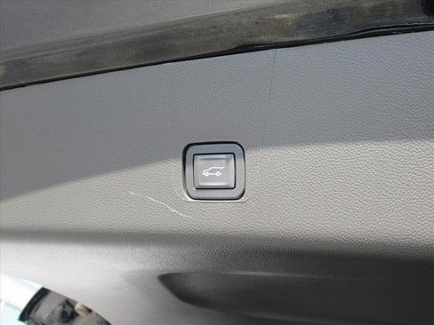 Certified 2023 Chevrolet Traverse High Country w/ LPO, 'HIT The Road' Package image 37