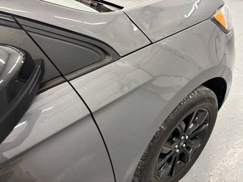 Used 2022 Ford Edge SE w/ Black Appearance Package AWD/4WD image 25