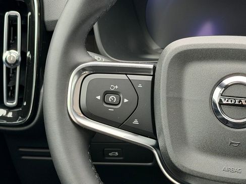 Certified 2023 Volvo C40 P8 Recharge Plus AWD/4WD image 27