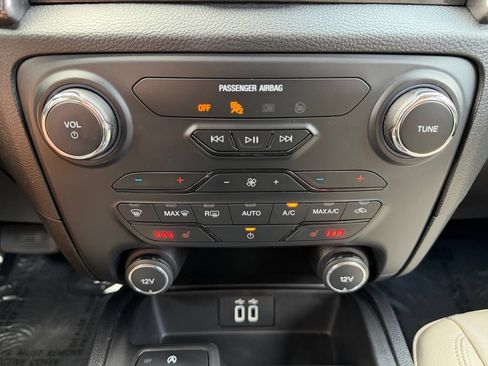 Used 2019 Ford Ranger Lariat w/ Equipment Group 501A Mid AWD/4WD image 21