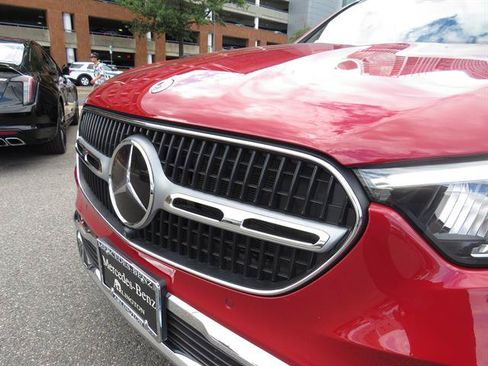 Used 2026 Mercedes-Benz GLC 300 4MATIC image 25