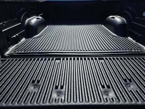 Used 2022 RAM 2500 Tradesman w/ Chrome Appearance Group image 14