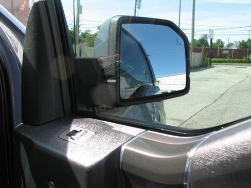 Used 2019 Ford F150 Lariat w/ Equipment Group 502A Luxury AWD/4WD image 61