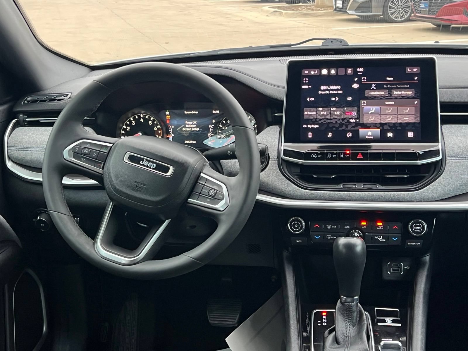 Used 2023 Jeep Compass Latitude w/ Convenience Group AWD/4WD image 19