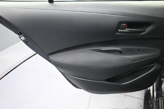 Used 2026 Toyota Corolla LE w/ LE Premium Package FWD image 18