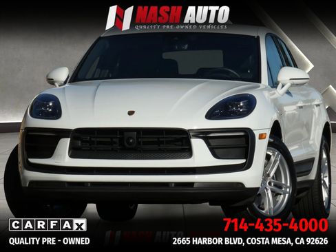Used 2024 Porsche Macan AWD/4WD image 2
