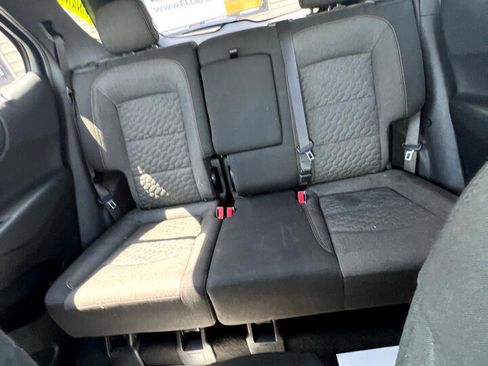 Used 2020 Chevrolet Equinox LT w/ Driver Convenience Package image 23