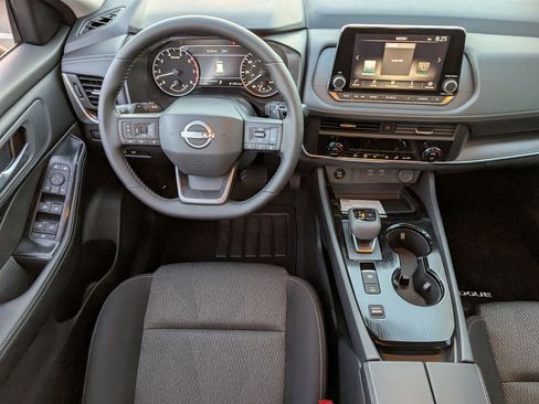 New 2026 Nissan Rogue SV FWD image 9