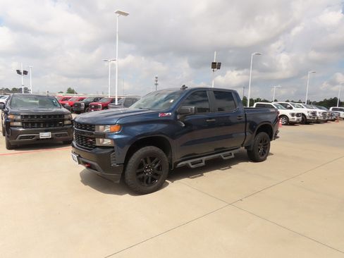 Used 2021 Chevrolet Silverado 1500 Custom Trail Boss image 2