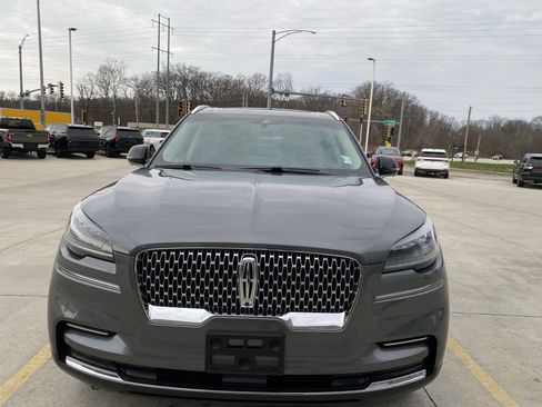 Used 2024 Lincoln Aviator Reserve w/ Equipment Group 201A image 2
