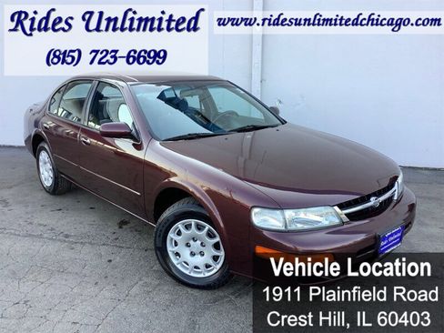 Used 1997 Nissan Maxima GXE image 8