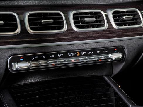 Used 2023 Mercedes-Benz GLE 350 4MATIC image 24