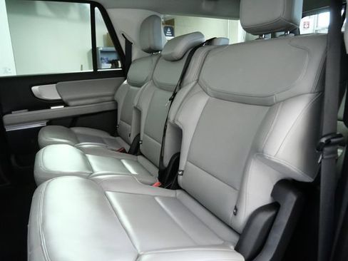 Certified 2025 Ford Expedition Max Active AWD/4WD image 14