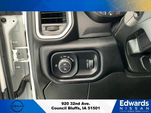Used 2024 RAM 2500 Big Horn AWD/4WD image 21