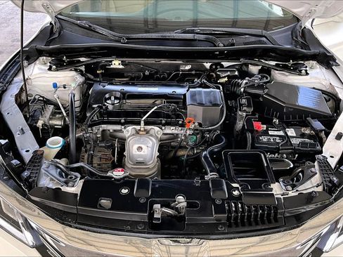 Used 2016 Honda Accord EX image 27