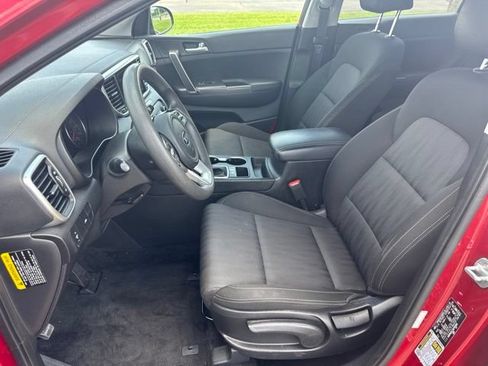 Used 2021 Kia Sportage LX FWD image 19