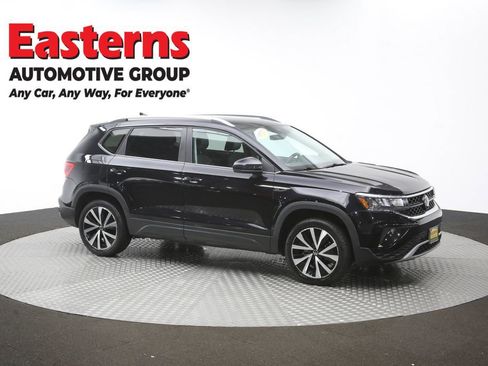 Used 2024 Volkswagen Taos SE FWD image 46