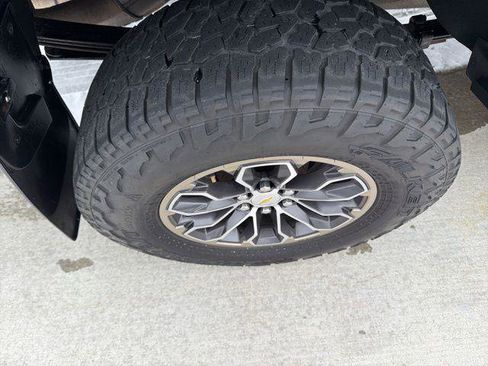 Used 2019 Chevrolet Colorado ZR2 w/ LPO, Premium Interior Package image 23