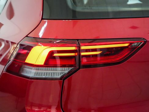 New 2026 Volkswagen GTI SE image 9