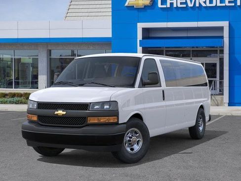 New 2026 Chevrolet Express 3500 LS RWD image 6