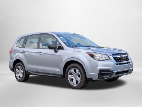 Used 2018 Subaru Forester 2.5i AWD/4WD image 2