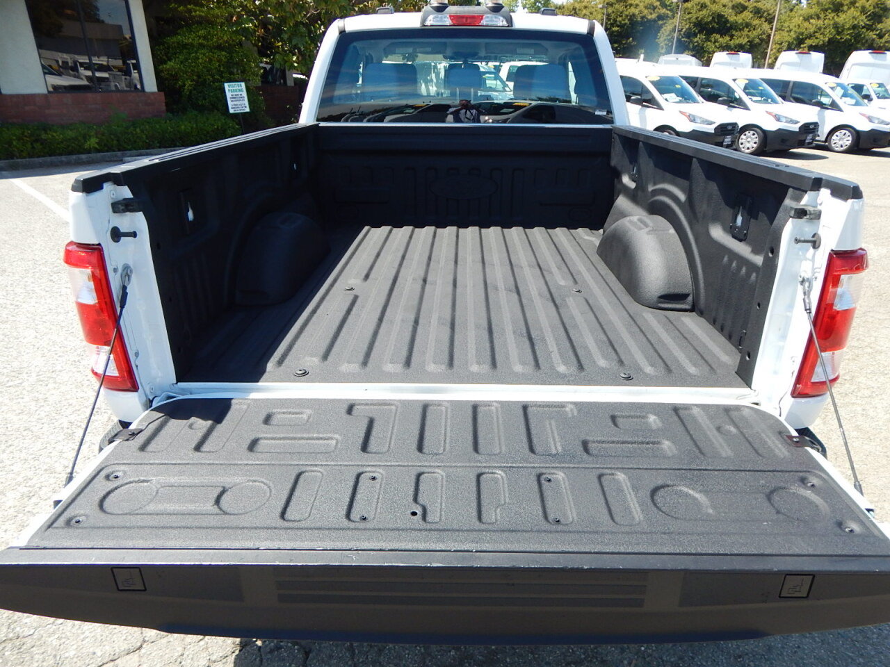 Used 2022 Ford F150 XL w/ Equipment Group 101A High RWD image 12