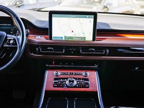 Used 2022 Lincoln Aviator Reserve w/ Equipment Group 201A AWD/4WD image 13